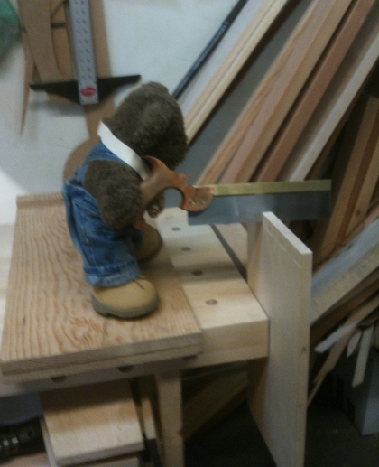 bear sawing